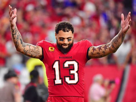 latest on mike evans